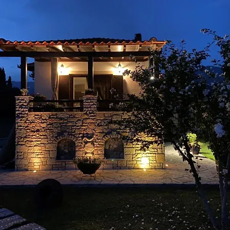 Zenia Pelion Garden House بيت للعطل